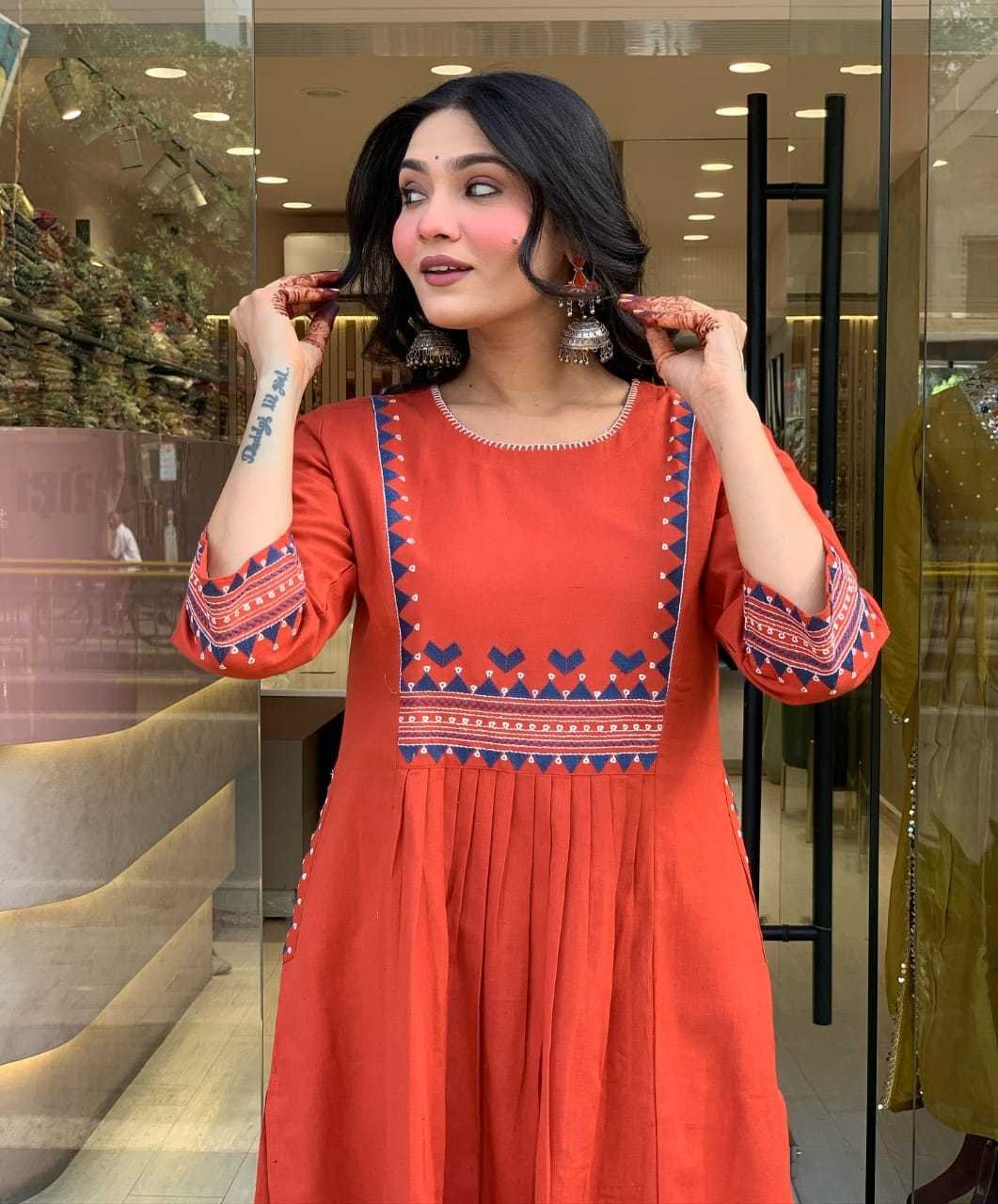 Women's Rayon Embroidered A-Line Kurti With Pant Set - Image 3